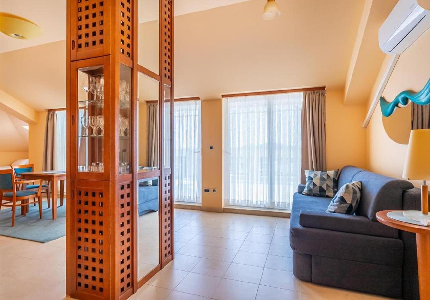 Arcadium Guest house